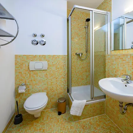 Hostel Mondpalast-2